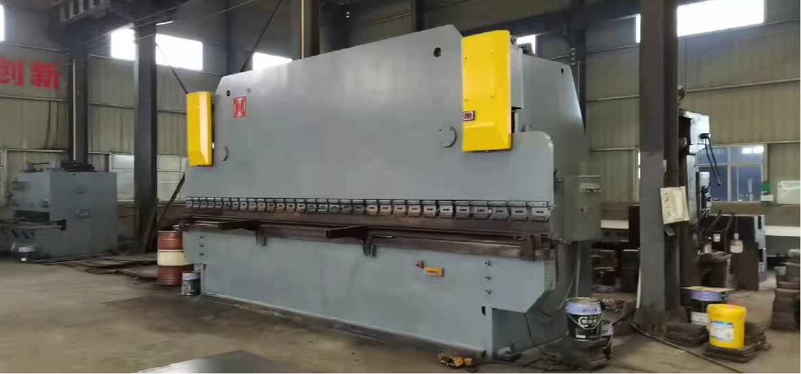 1667978705328860.png 1.數(shù)控板料折彎?rùn)C(jī)1.png